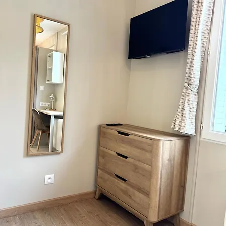 La Cachette * Ντιζόν