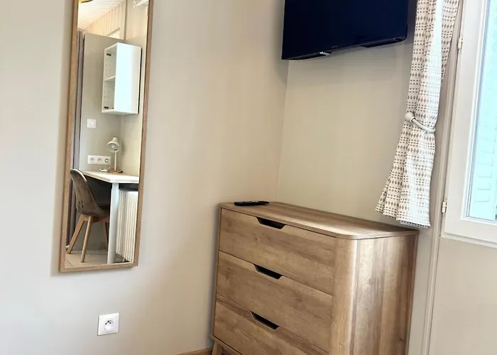 La Cachette * Ντιζόν